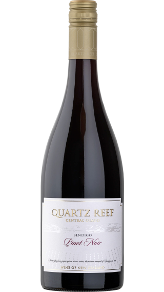 Bottle of Quartz Reef Single Vineyard Pinot Noir 2021 wine 750 ml